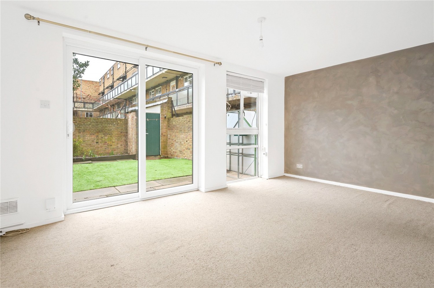 Hawthorne Close, Islington, London