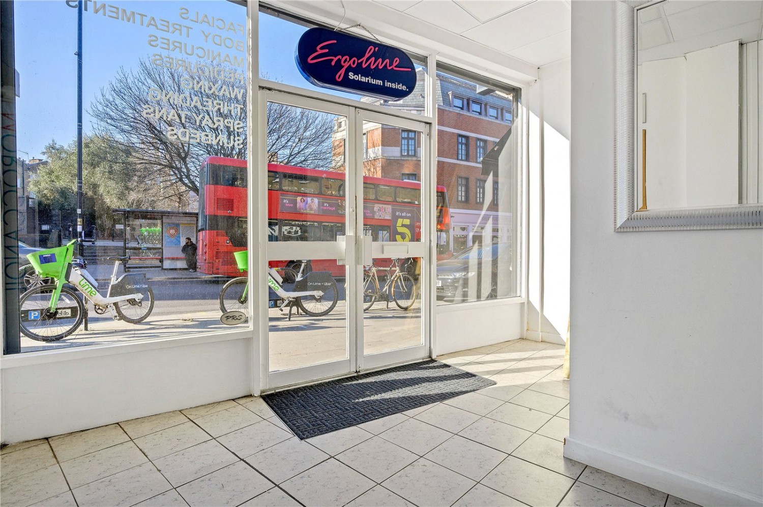 Essex Road, Islington, London