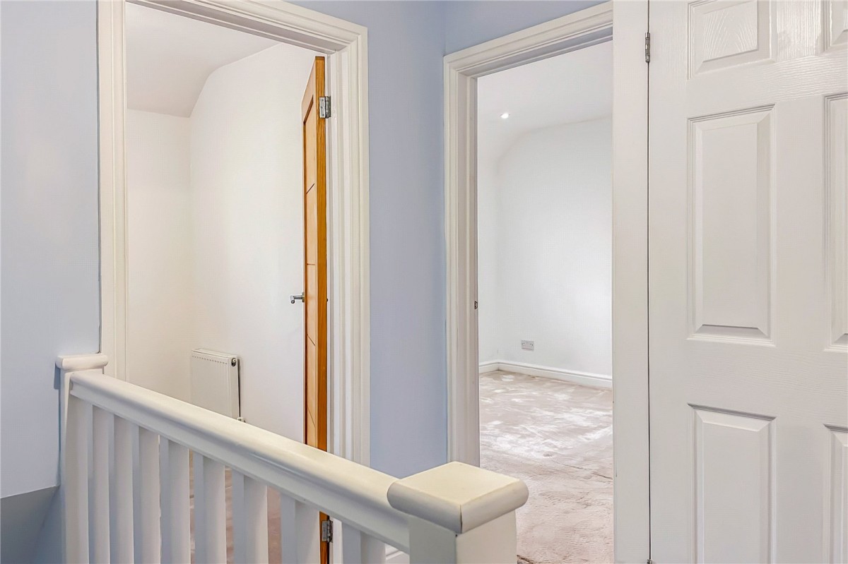 Grantham Green, Borehamwood