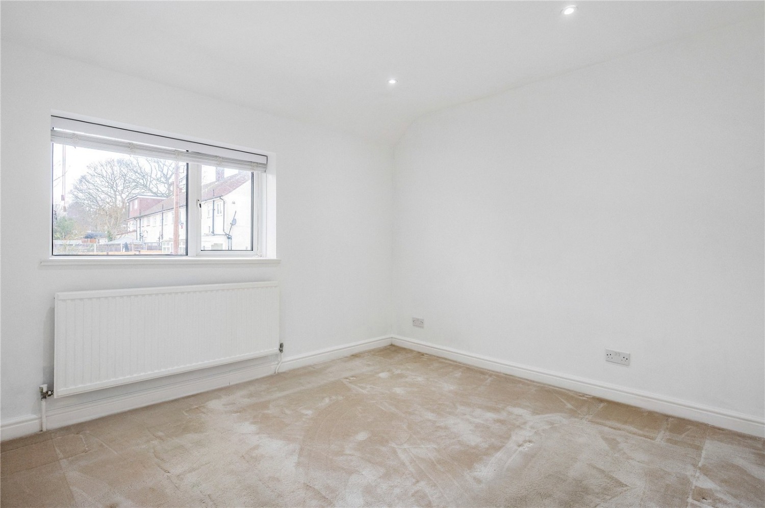 Grantham Green, Borehamwood