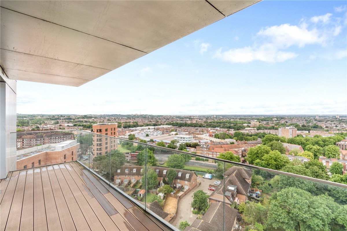 Newnton Close, 48 Newnton Close, Woodberry Down, London