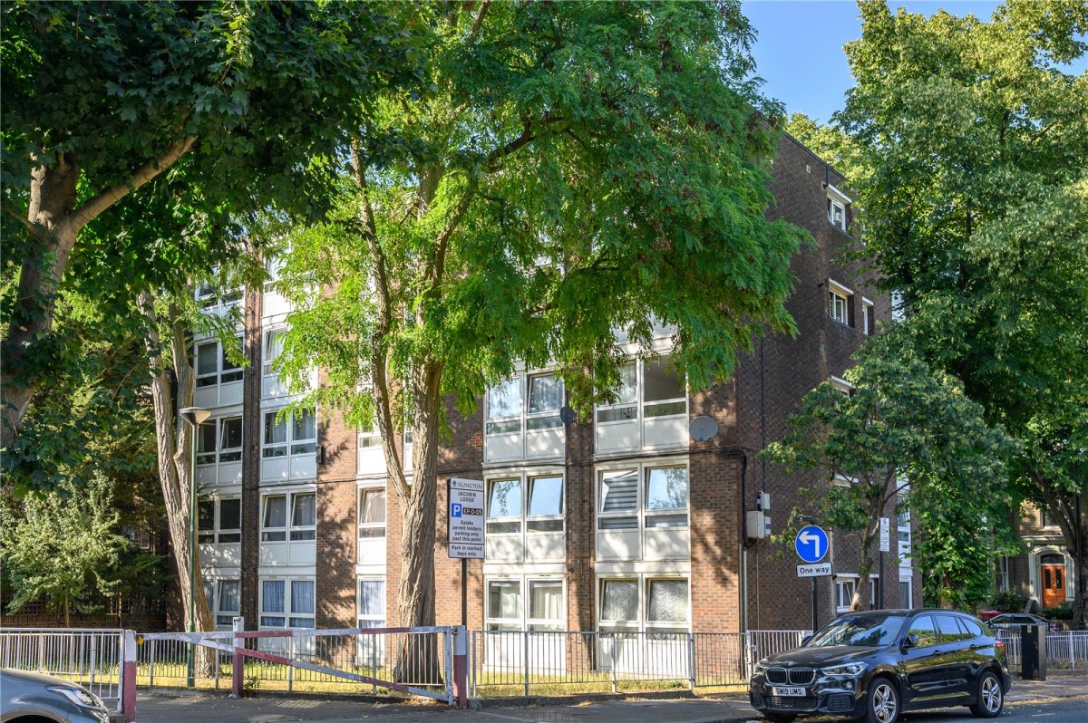 Hillmarton Road, Holloway, LONDON