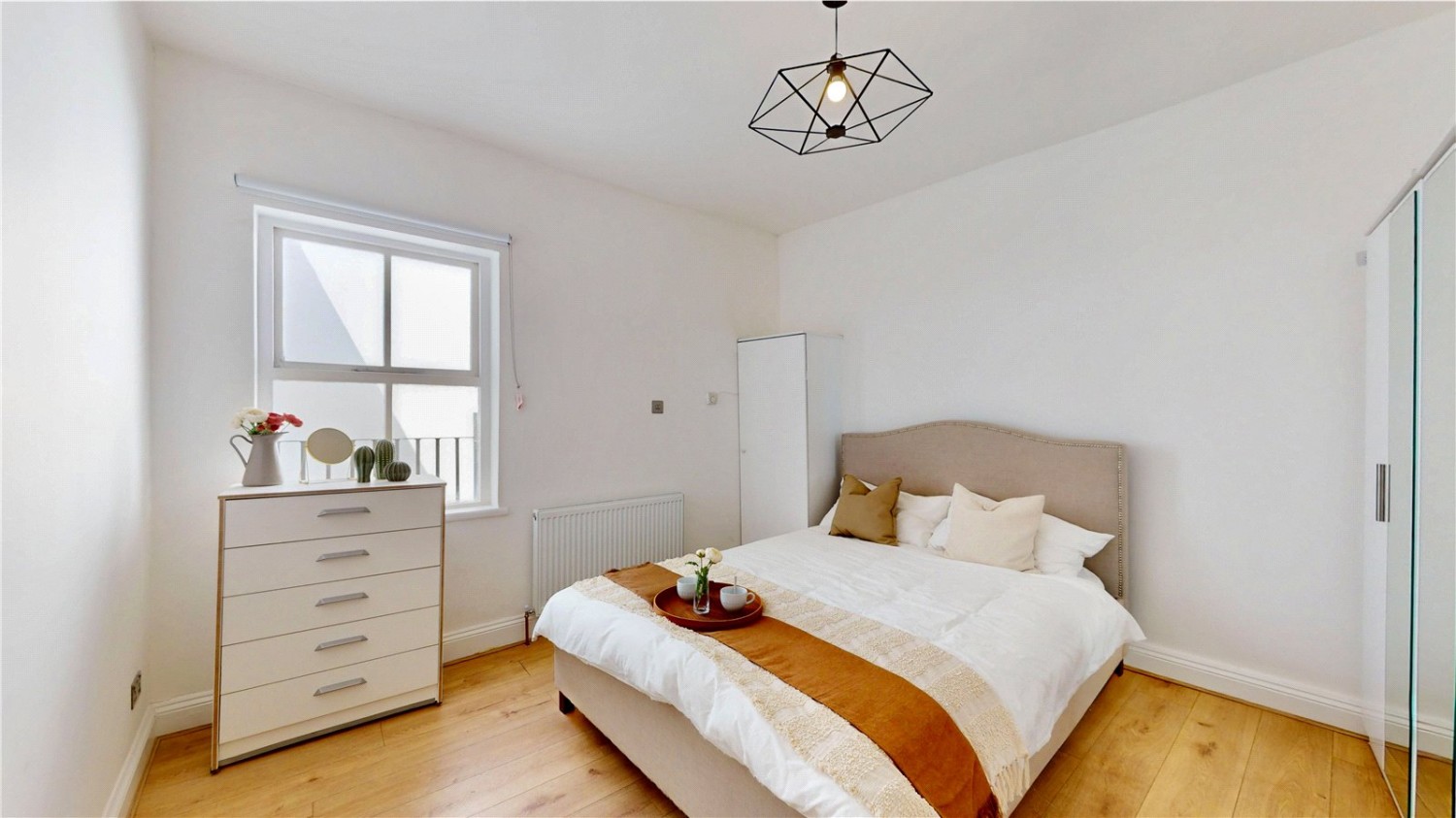 Hackney Central, London