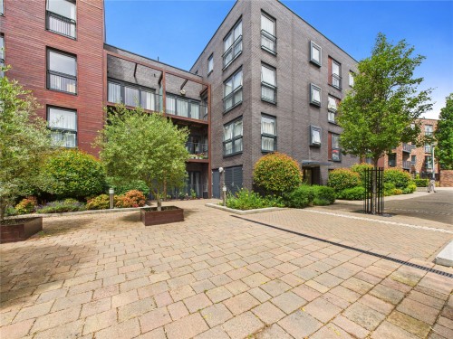 Unwin Way, Stanmore, Harrow, Middlesex