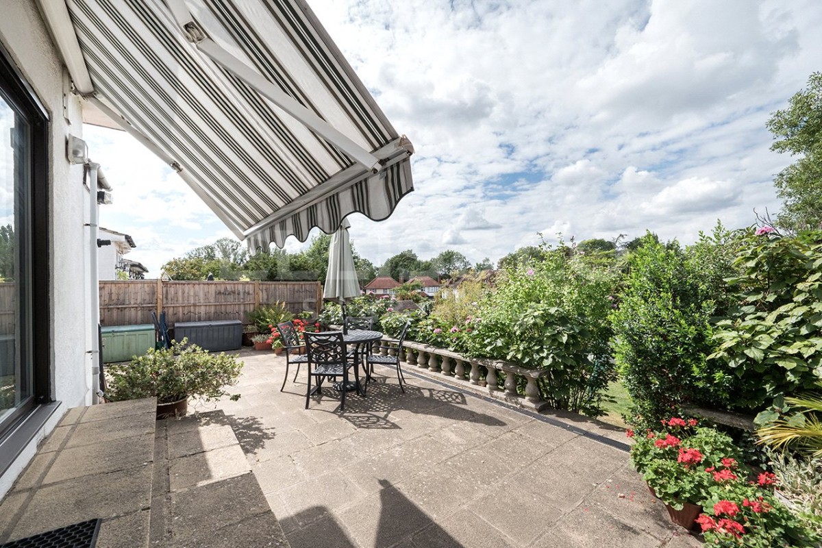Mill Hill, London