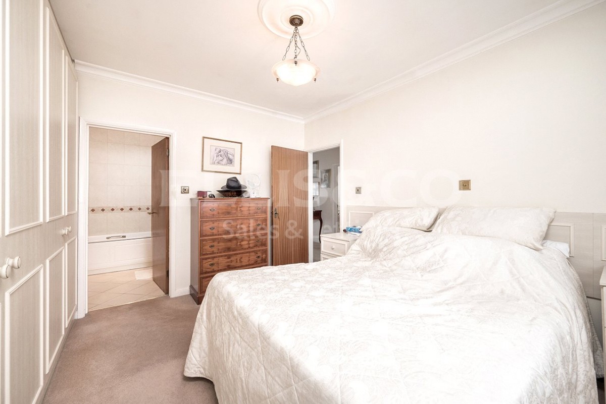Mill Hill, London