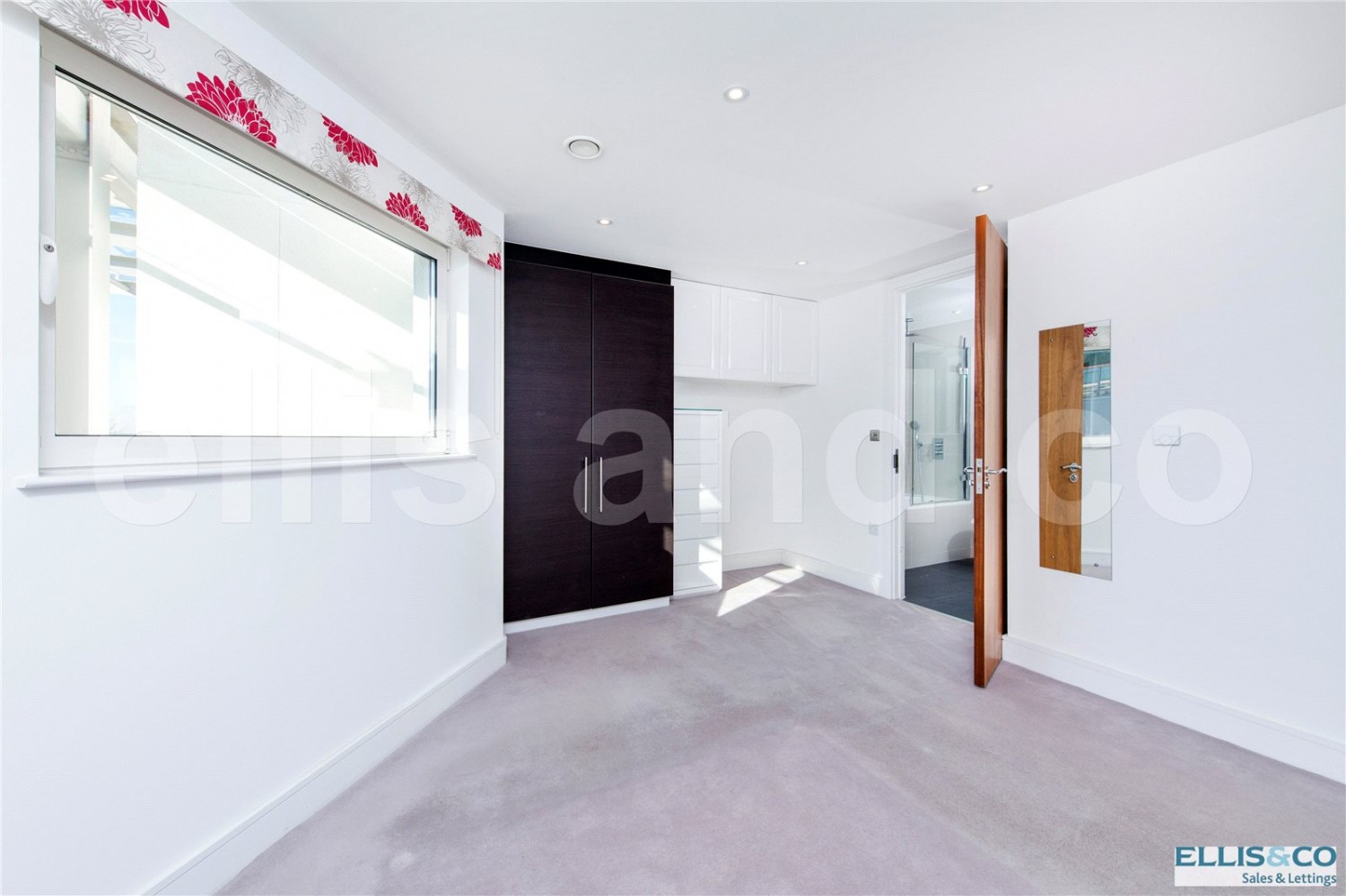 Flower Lane, 1 Flower Lane, Mill Hill, London