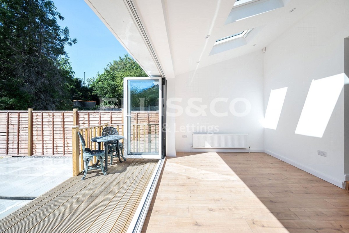 Mill Hill, London