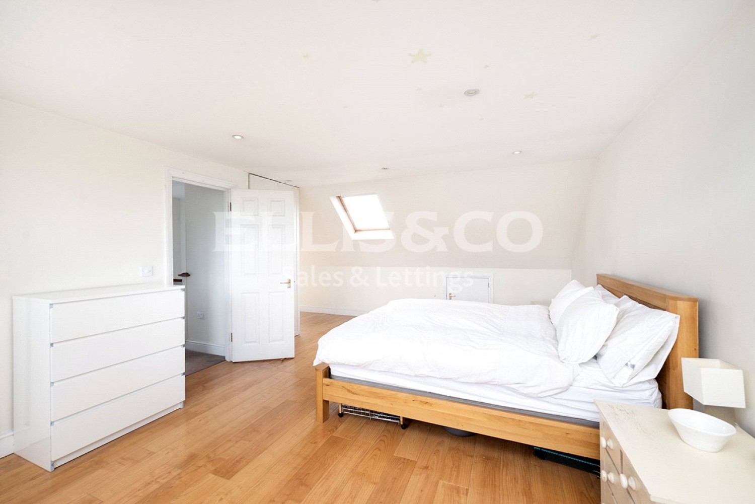 Mill Hill, London