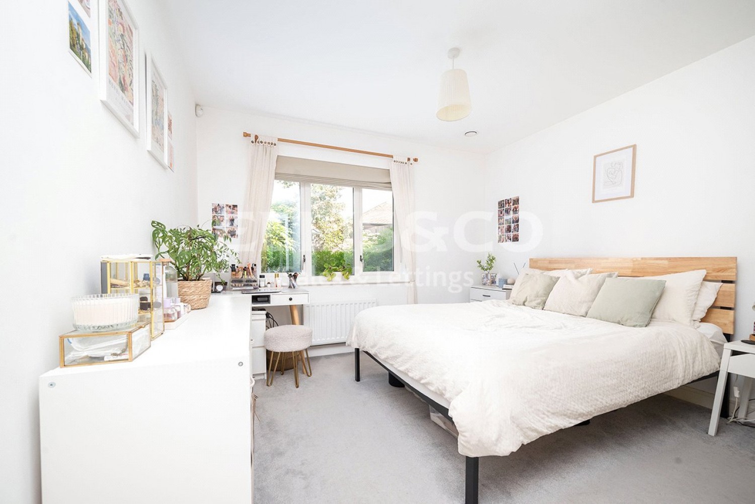 Mill Hill, London