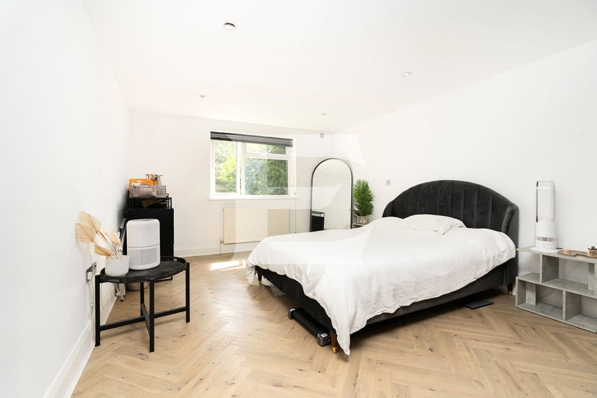 Mill Hill, London