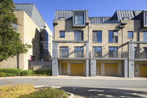 Mill Hill, London