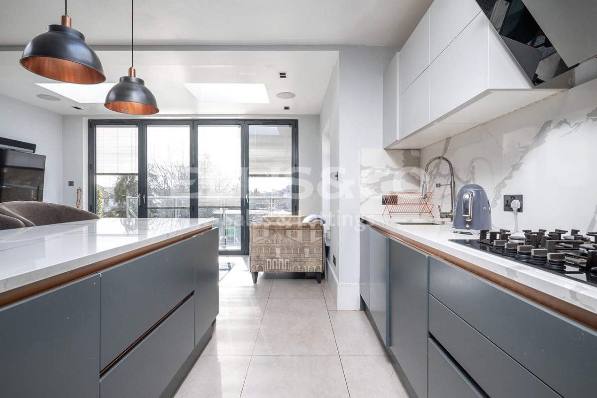 Mill Hill, London