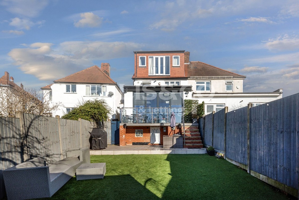 Mill Hill, London