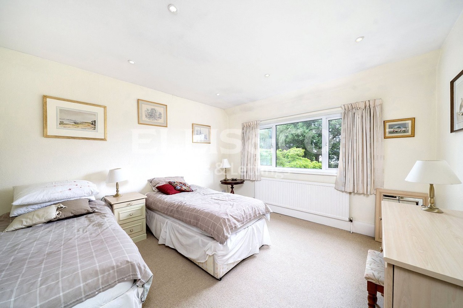 Mill Hill, London