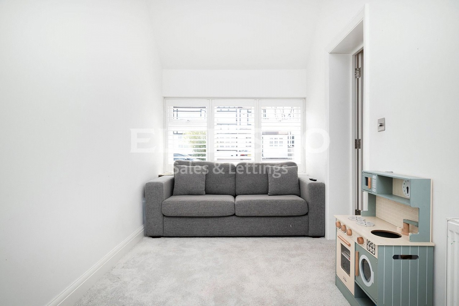 Mill Hill, London
