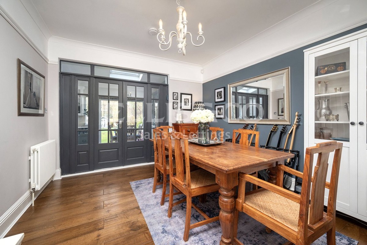 Mill Hill, London