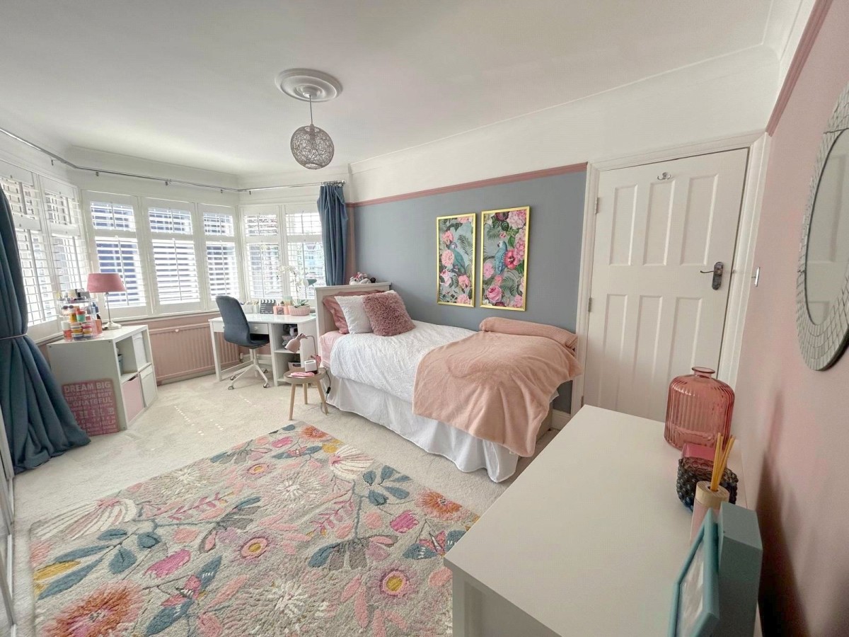 Mill Hill, London