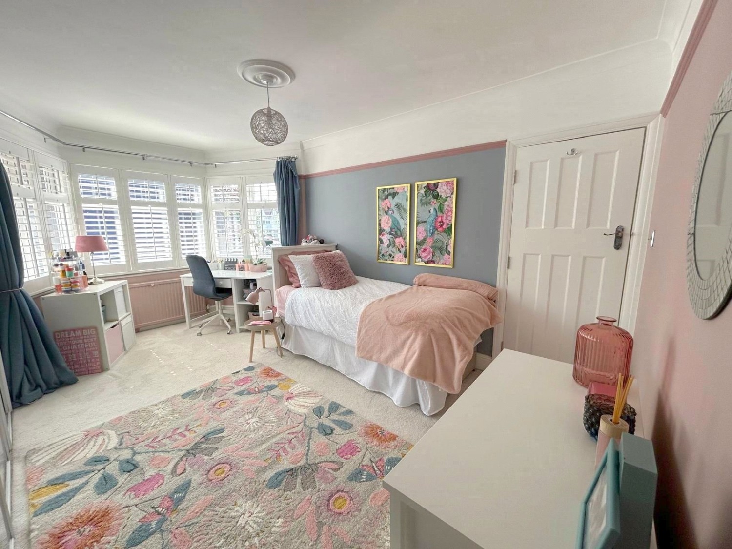 Mill Hill, London