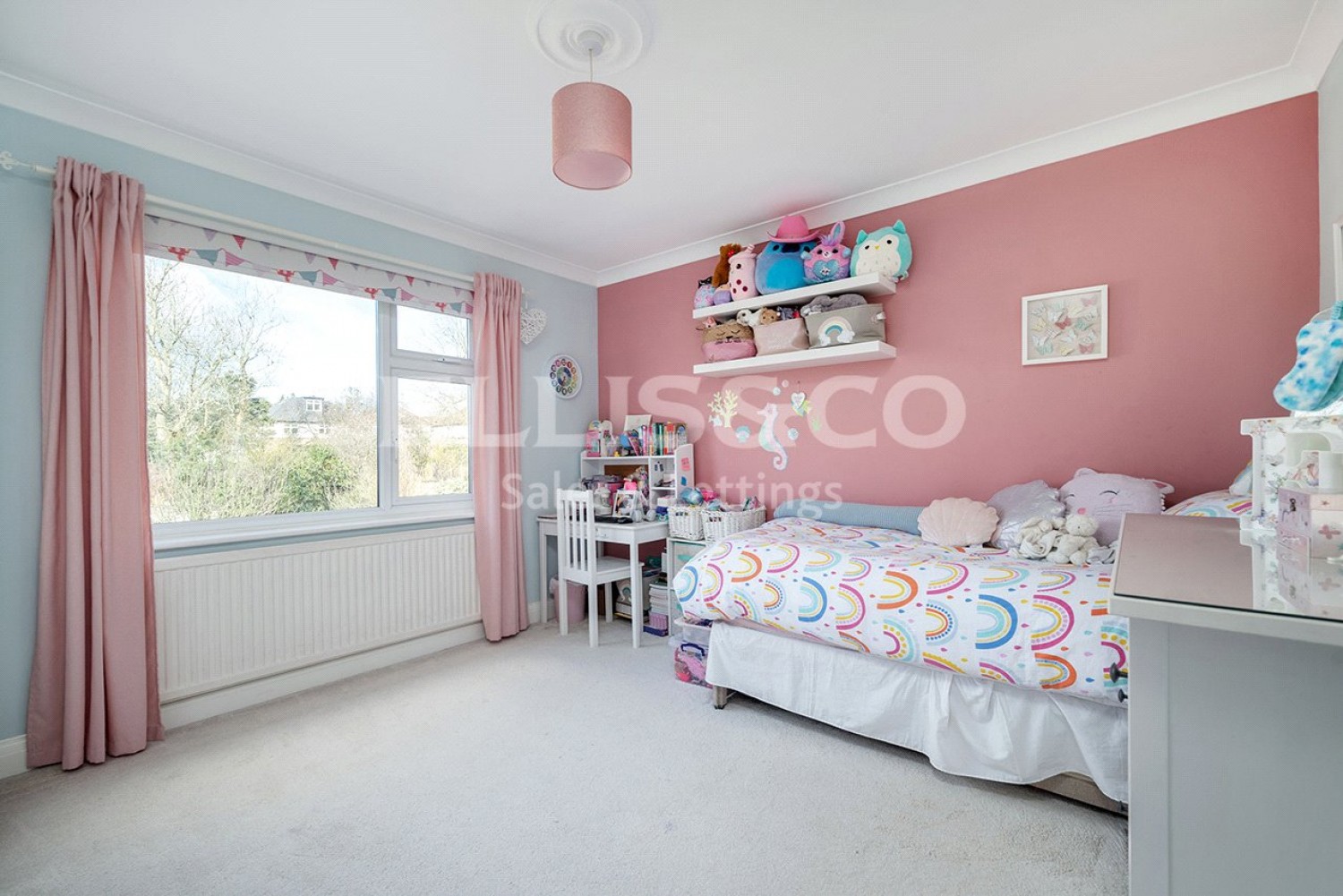 Mill Hill, London