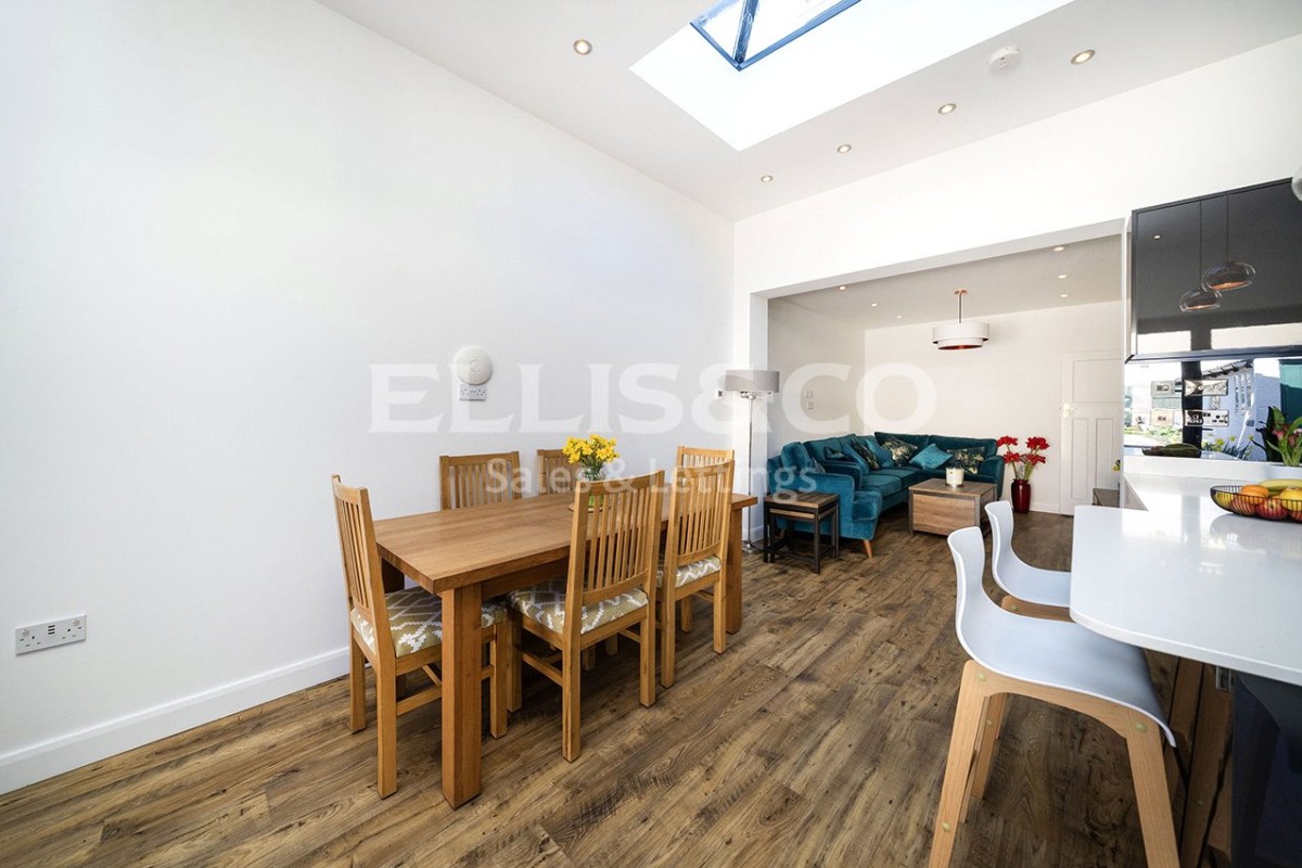 Mill Hill, London
