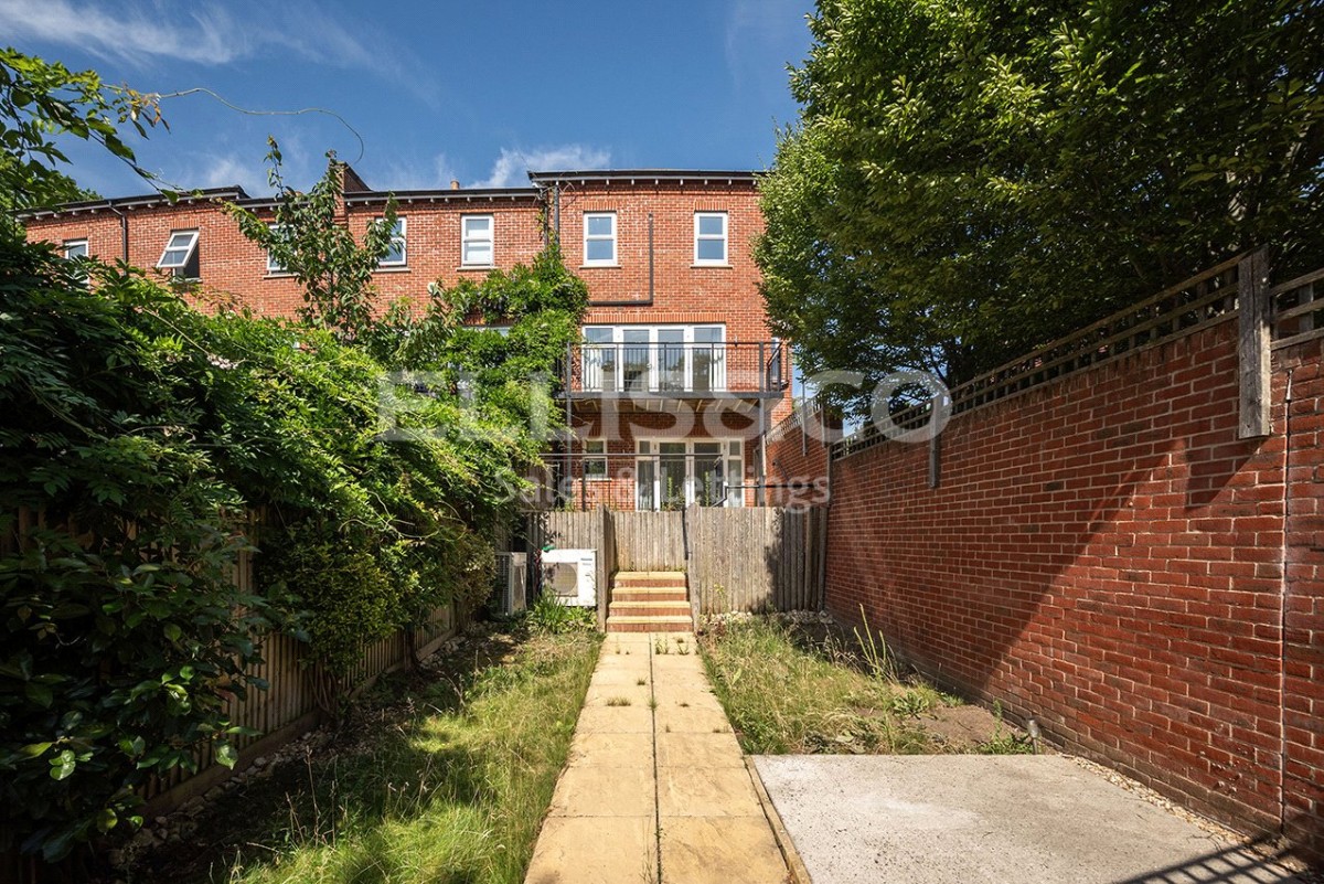 Mill Hill, London