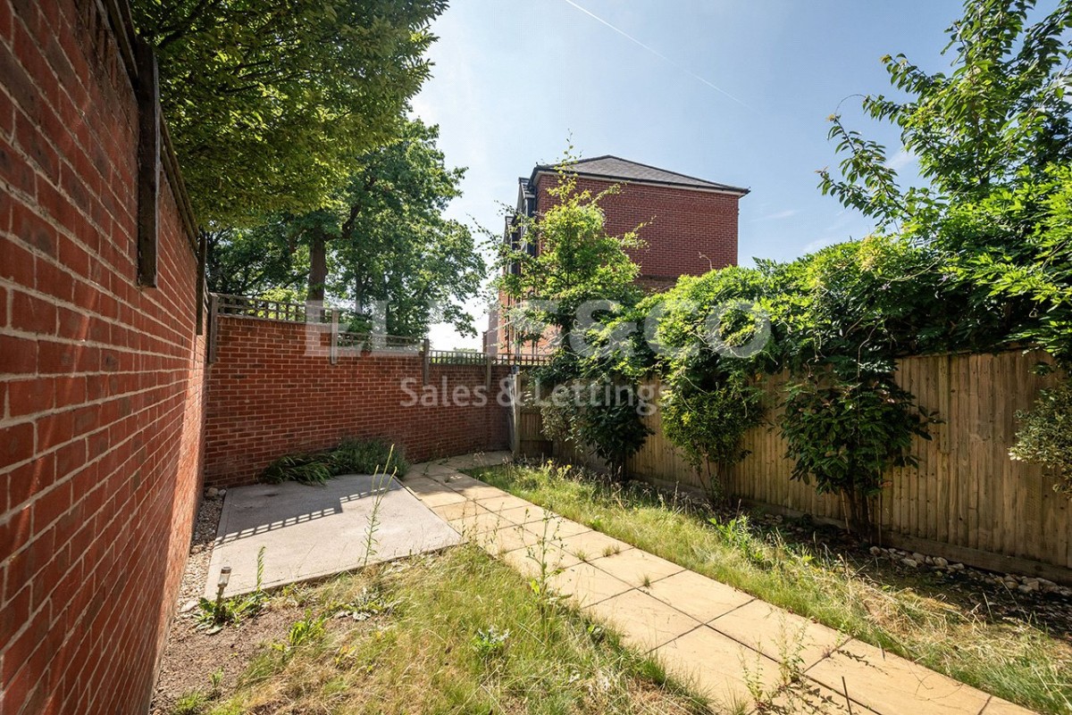 Mill Hill, London