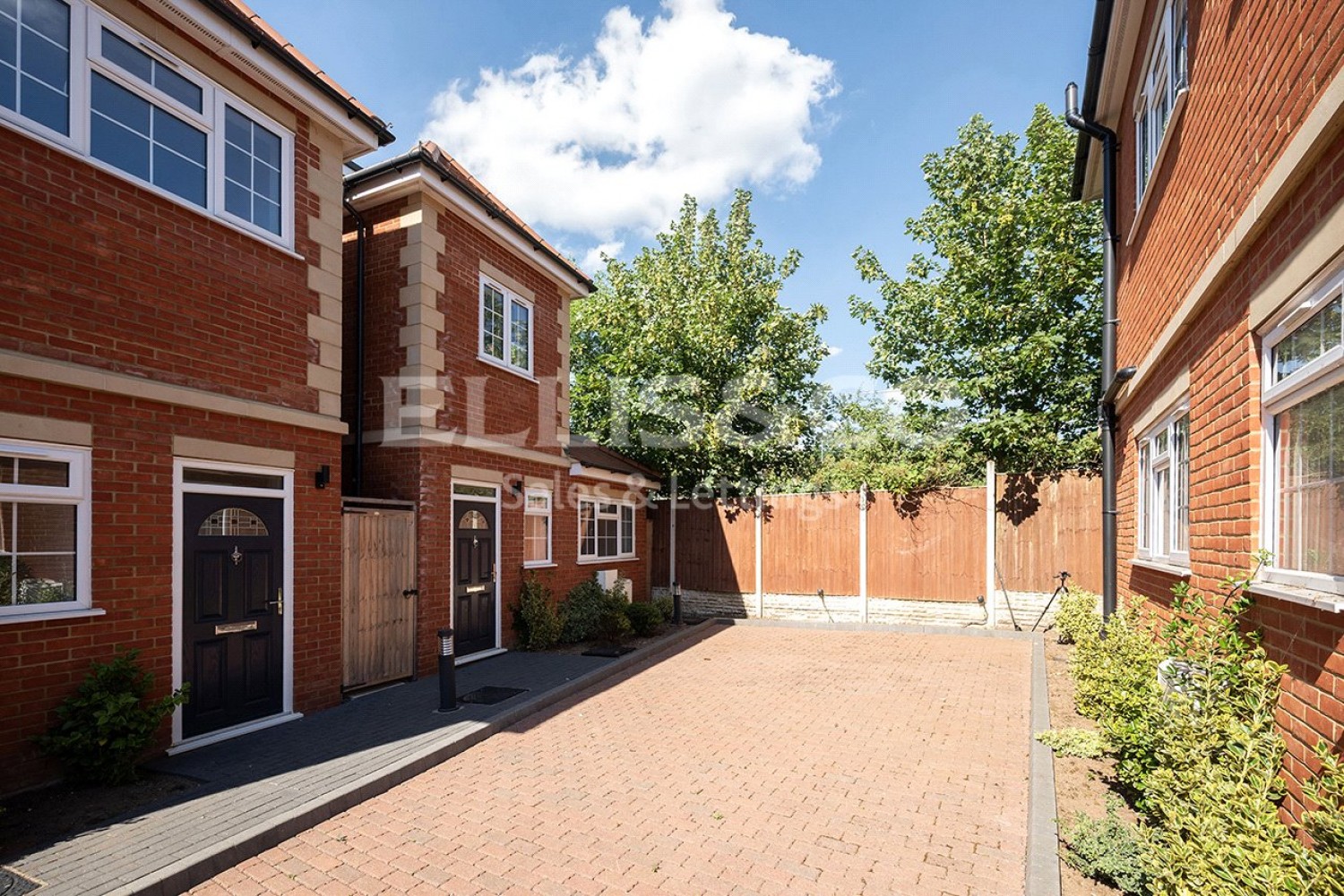 Mill Hill, London