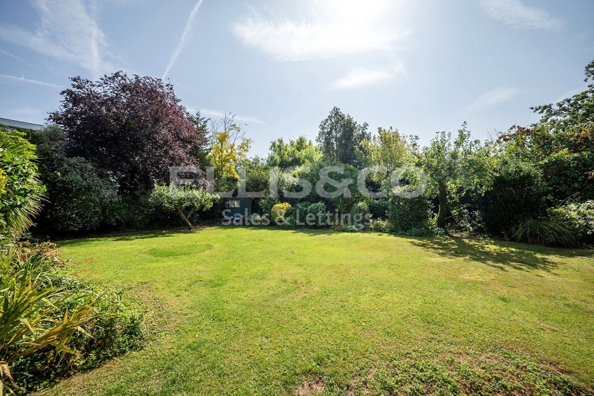 Mill Hill, London