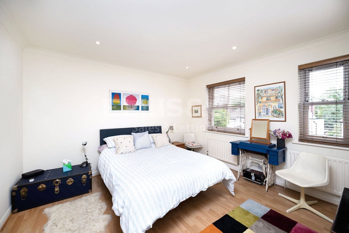 Mill Hill, London