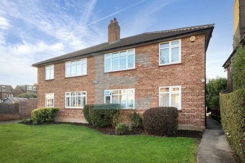 Byron Road, Mill Hill, London