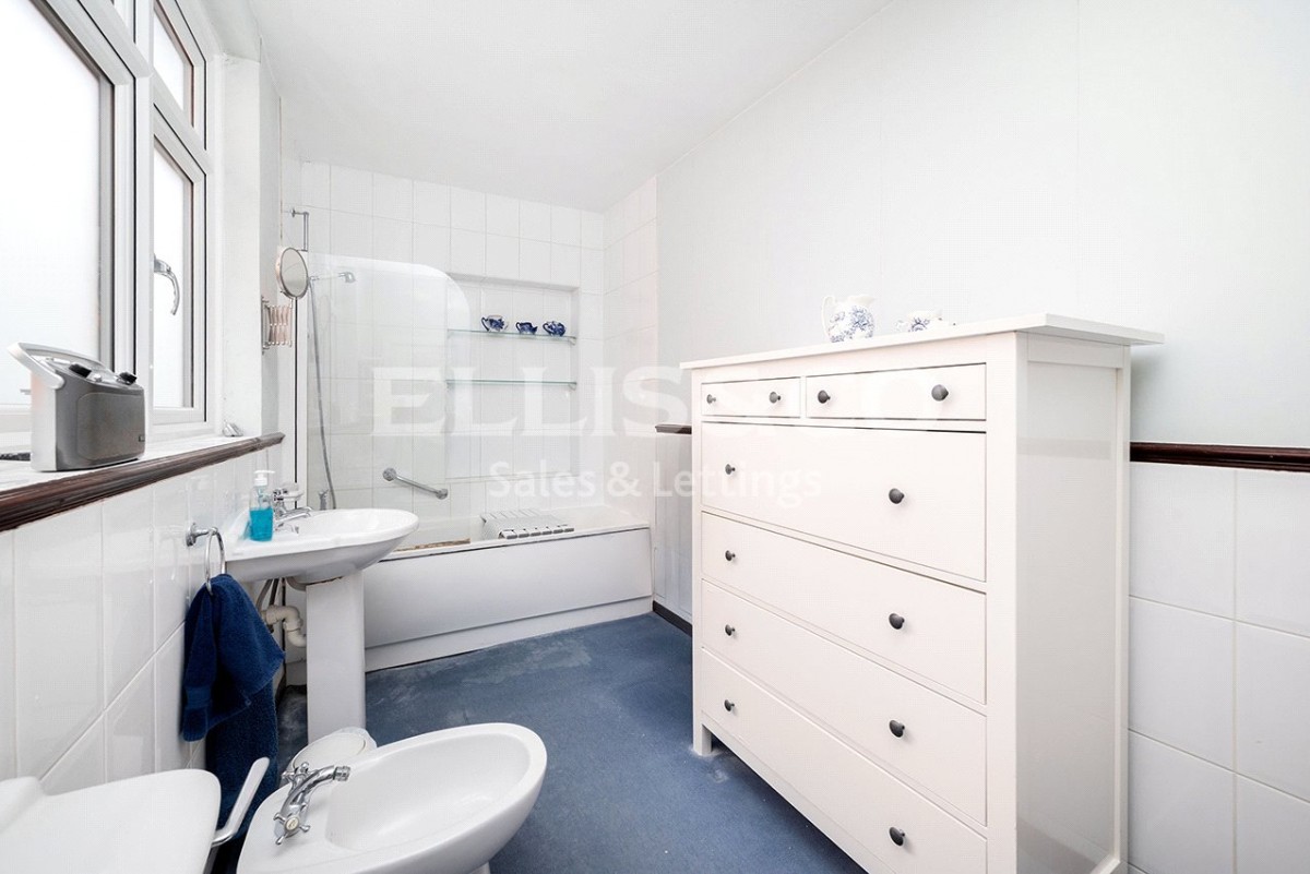 Mill Hill, London