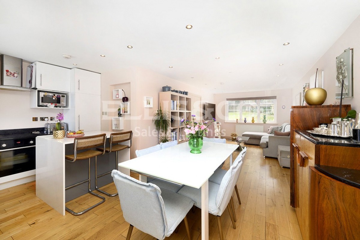Mill Hill, London