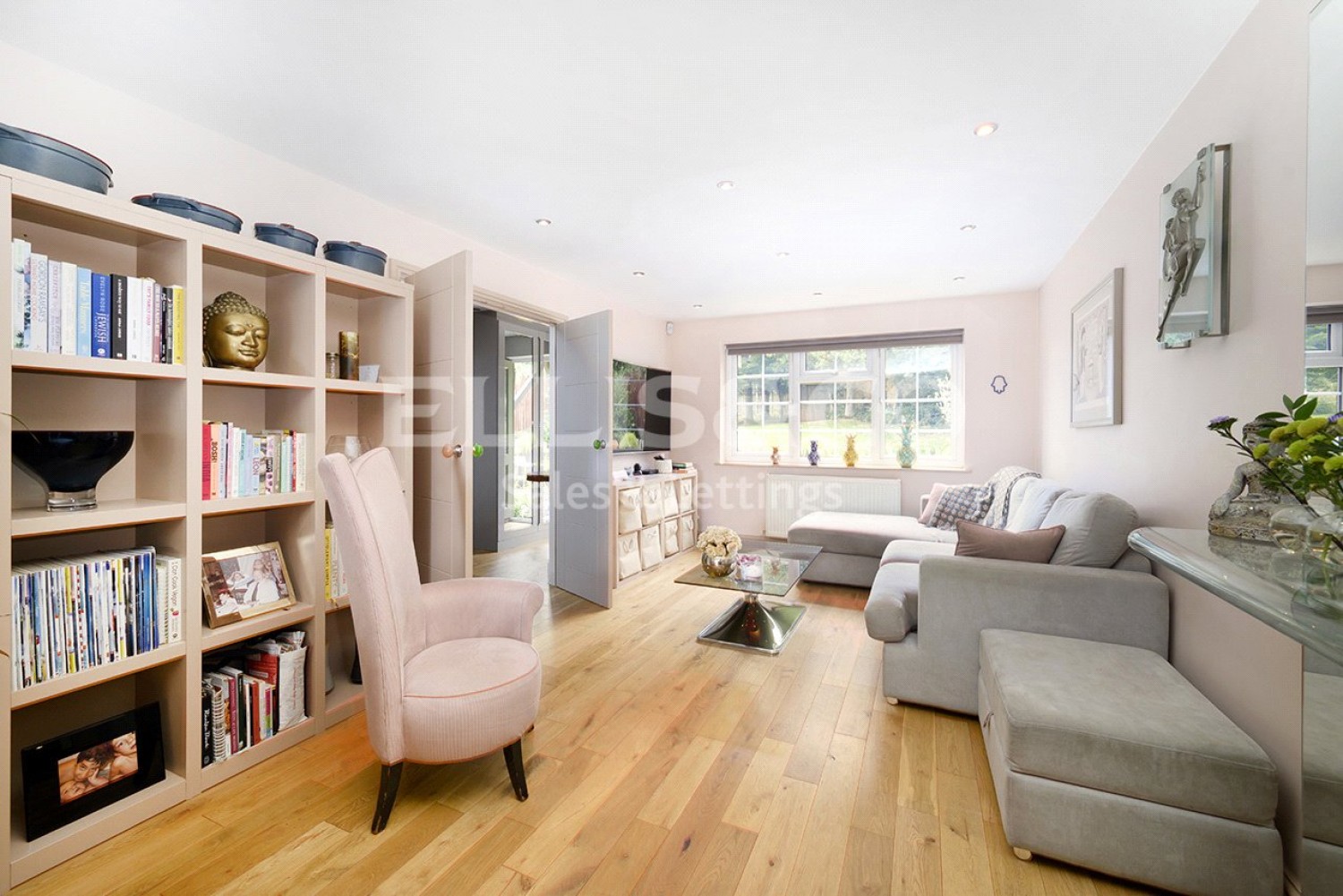 Mill Hill, London