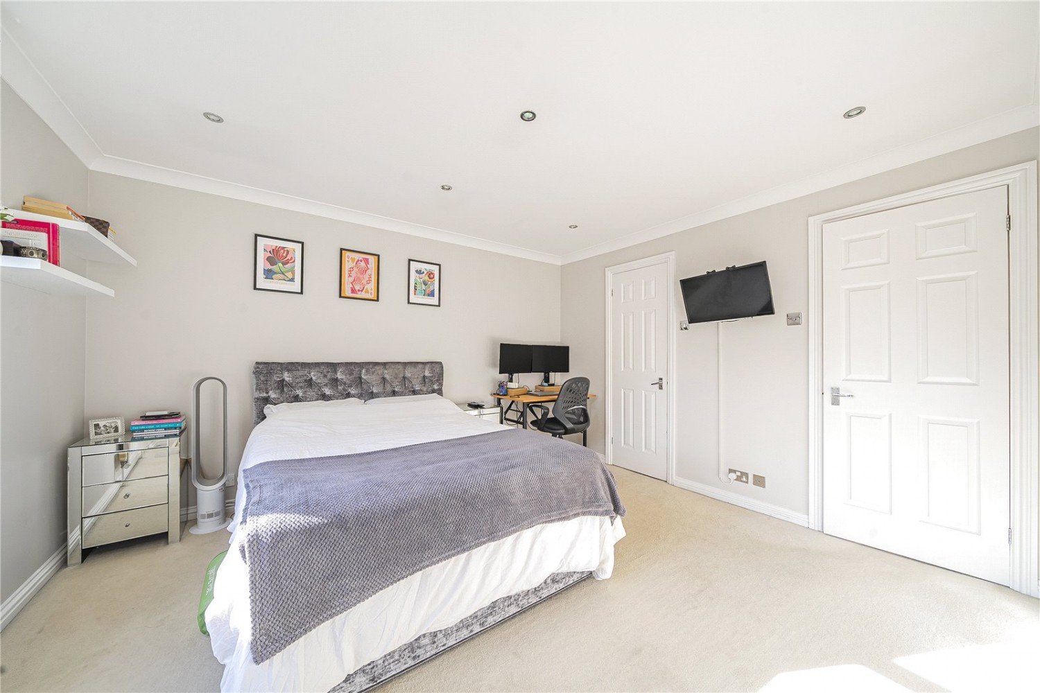 Mill Hill, London