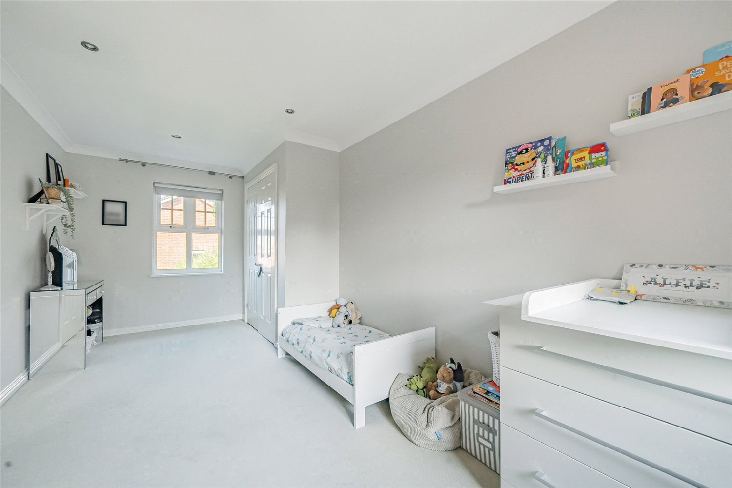 Mill Hill, London