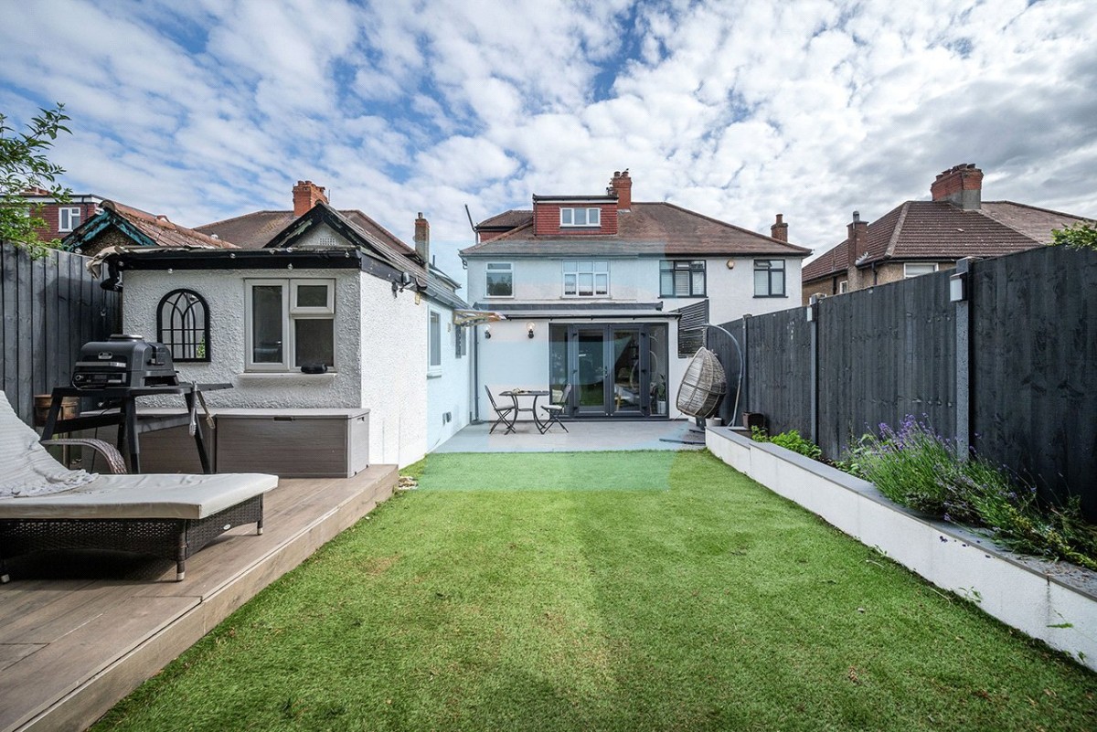 Mill Hill, London