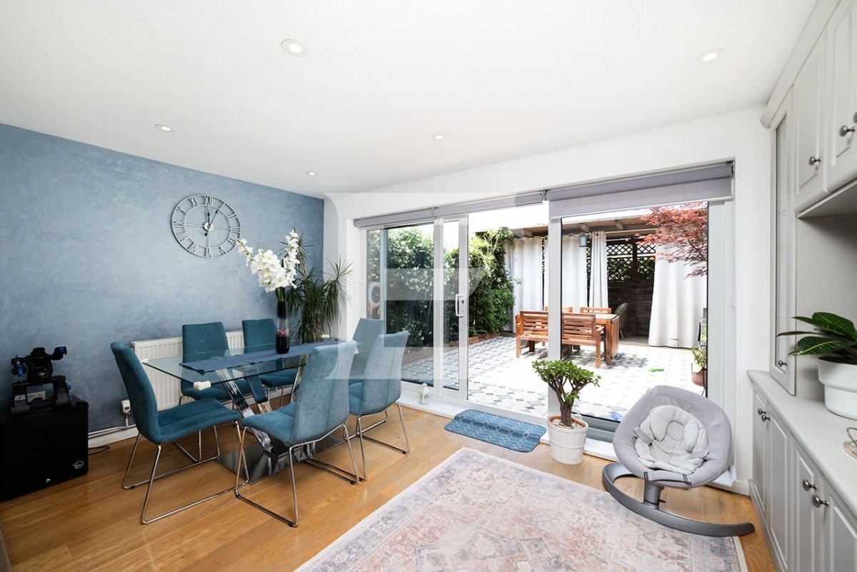Mill Hill, London