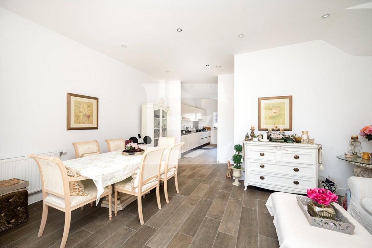 Mill Hill, London