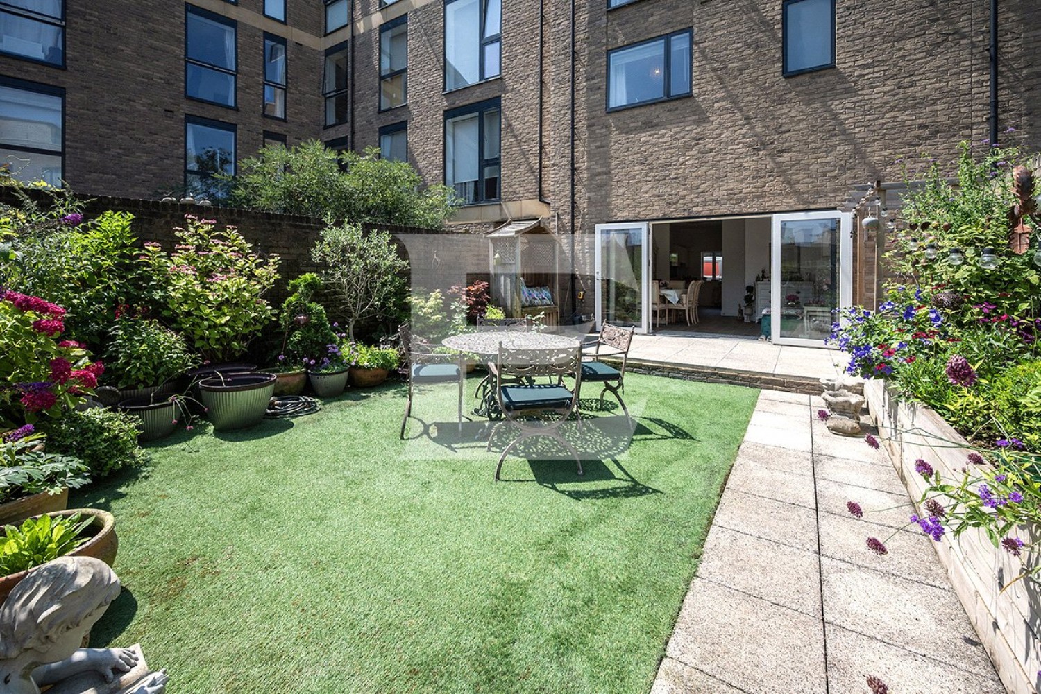 Mill Hill, London