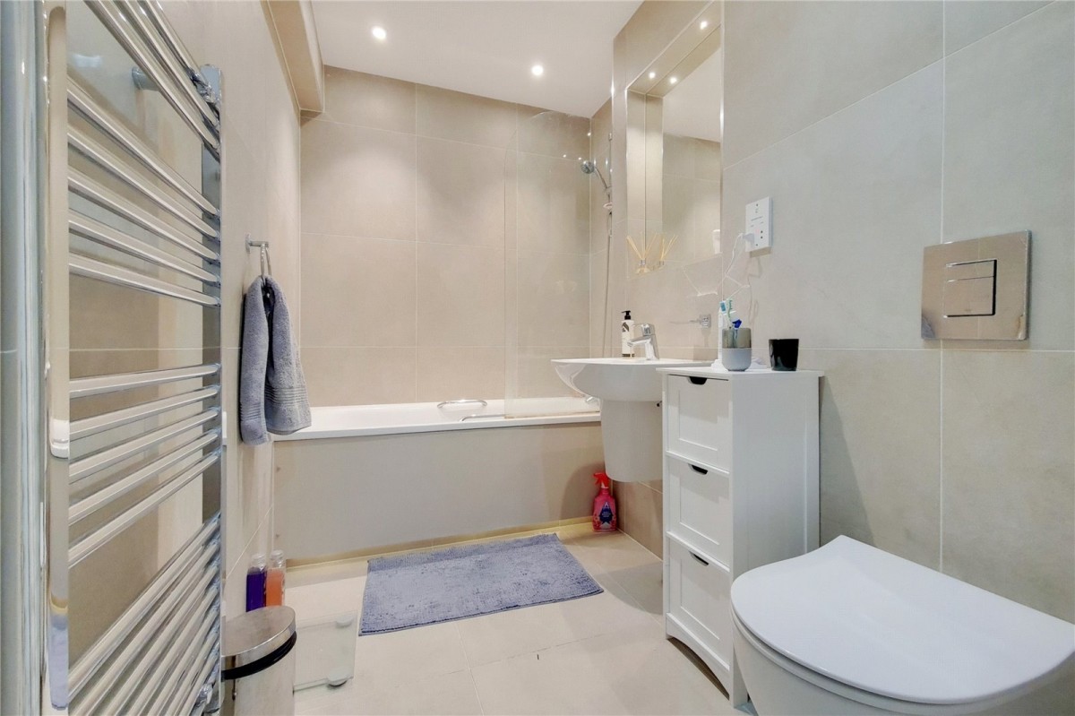 The Broadway, Stanmore