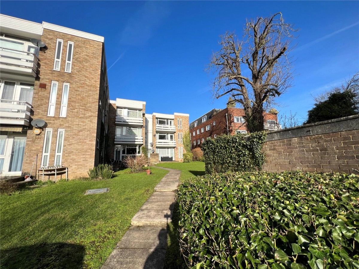 London Road, Stanmore