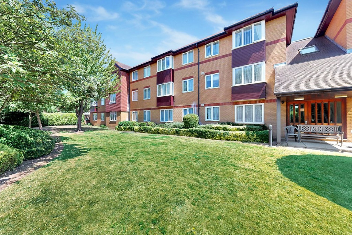 Du Cros Drive, Stanmore