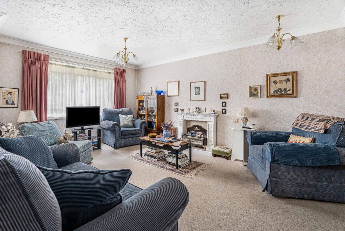 Du Cros Drive, Stanmore