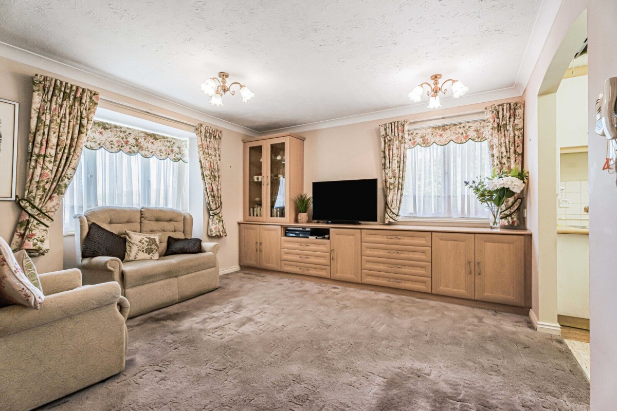 Du Cros Drive, Stanmore