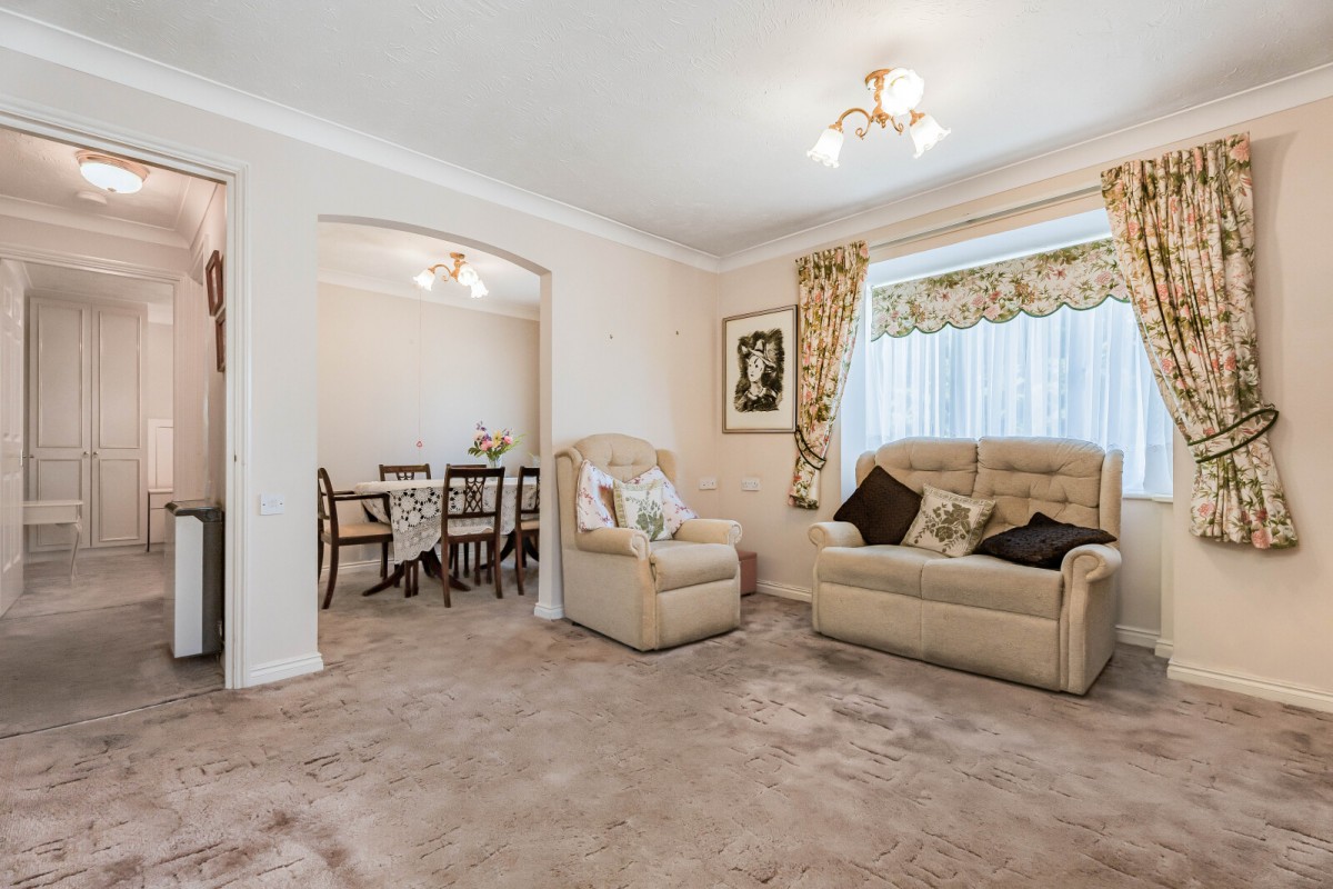 Du Cros Drive, Stanmore