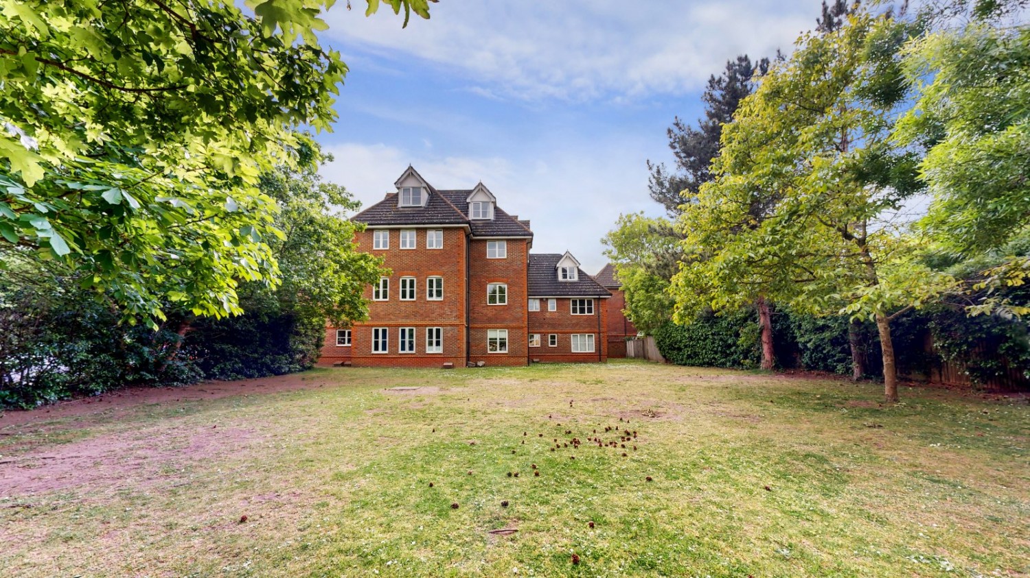 Catherine Place, Harrow