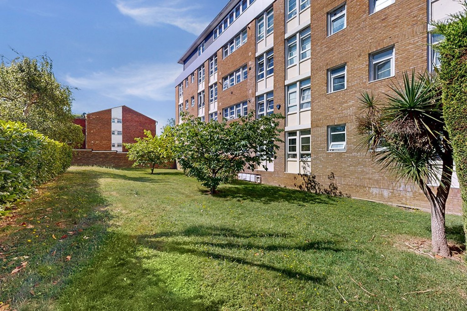 Valencia Road, Stanmore