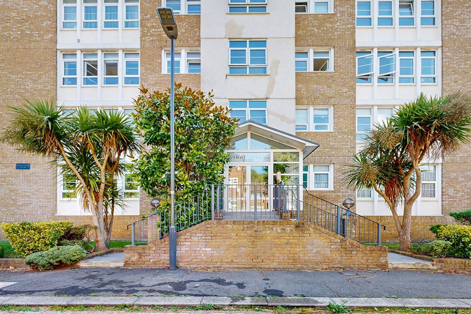 Valencia Road, Stanmore