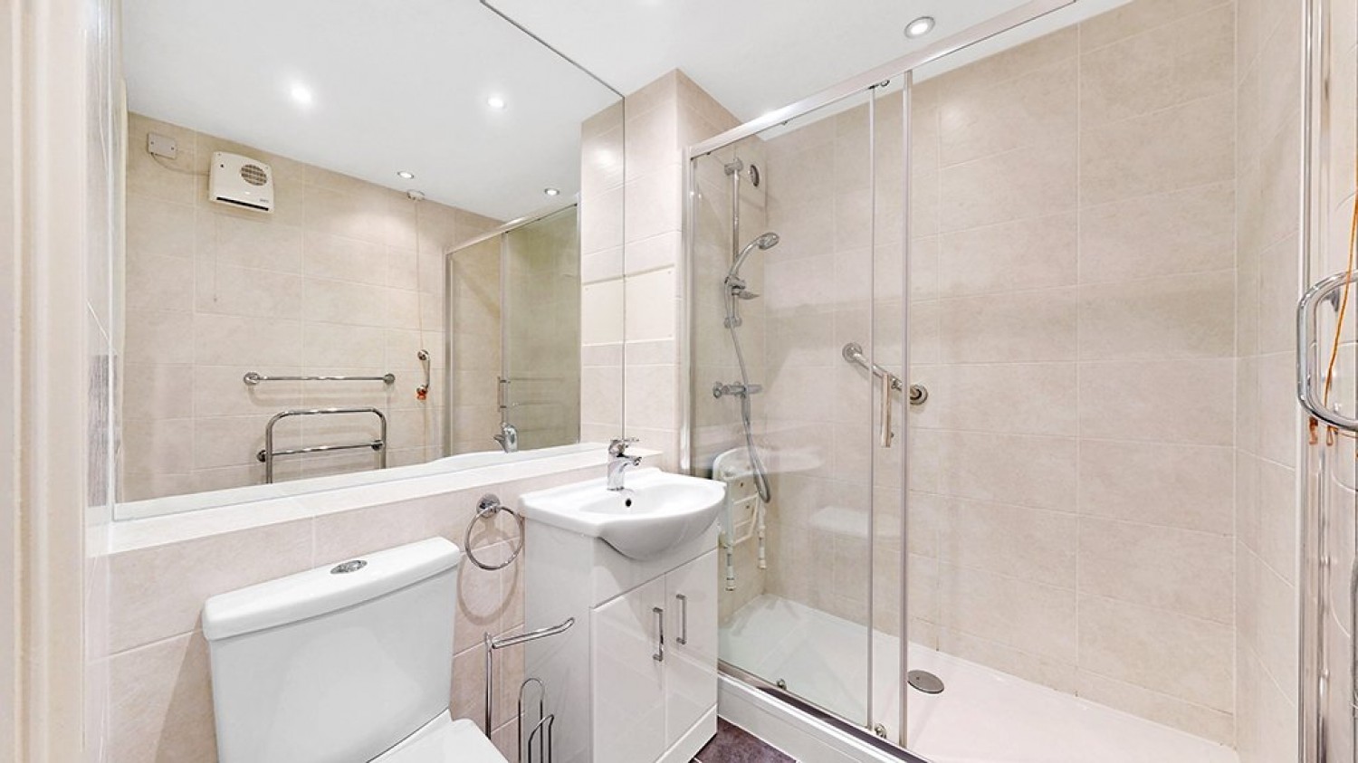 Du Cros Drive, Stanmore